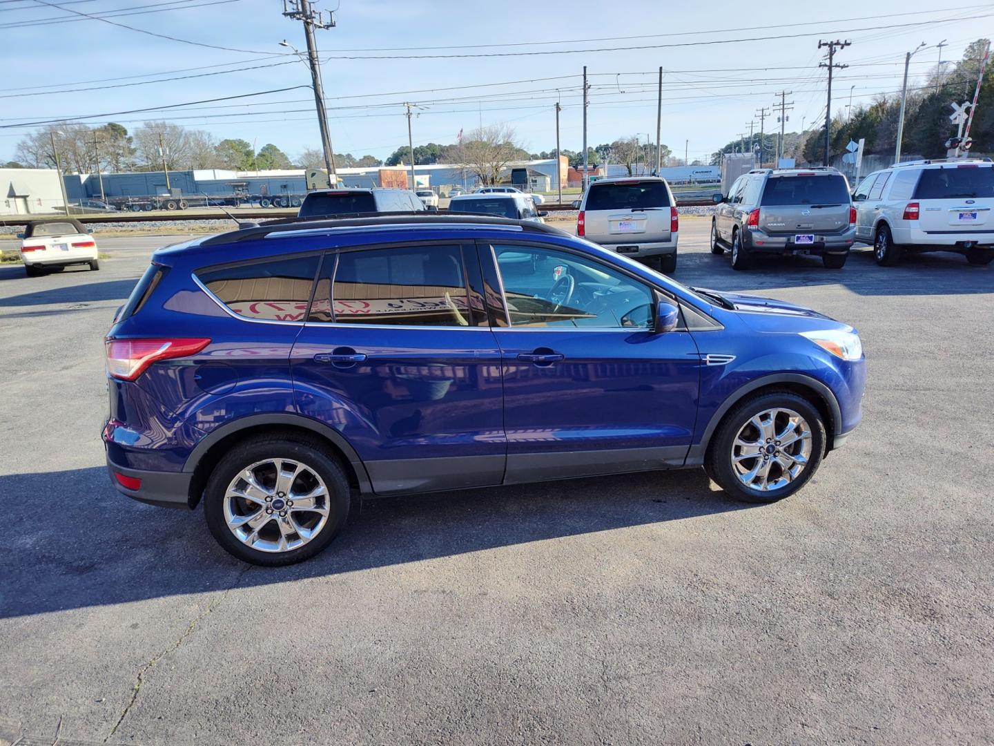 2015 Blue Ford Escape (1FMCU9G91FU) , located at 5700 Curlew Drive, Norfolk, VA, 23502, (757) 455-6330, 36.841885, -76.209412 - Photo#17